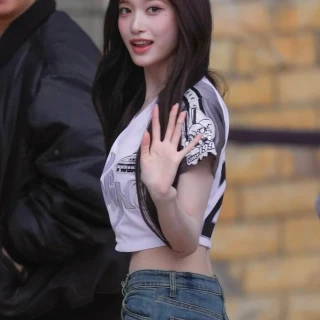 260507-leeseo-v0-0qxz7c42si0h1