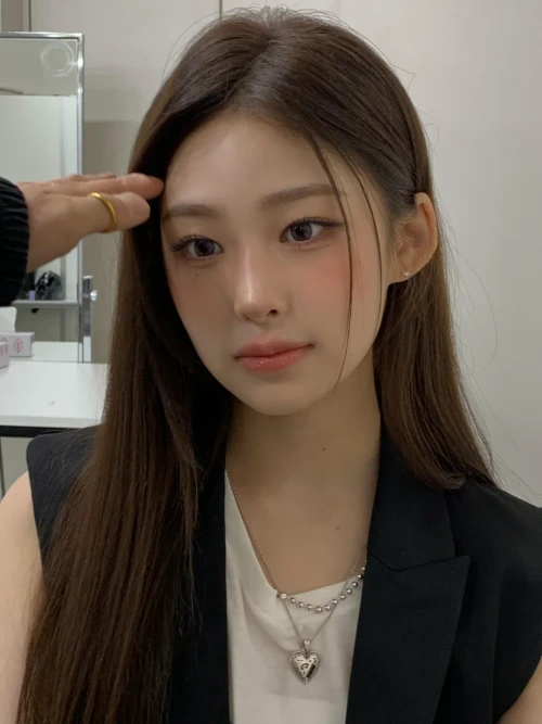 260510-beni-weverse-update-v0-l4iv69dewd0h1.webp