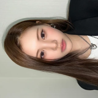 260510-yihyun-weverse-update-v0-7he0mc4ffd0h1