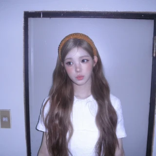 260511-yuha-weverse-update-v0-fjjnpmw3al0h1
