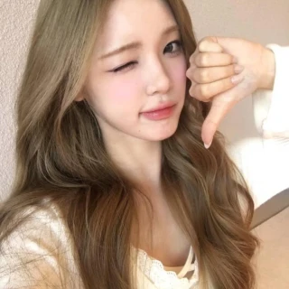 260511-yuha-weverse-update-v0-lnn9skw3al0h1