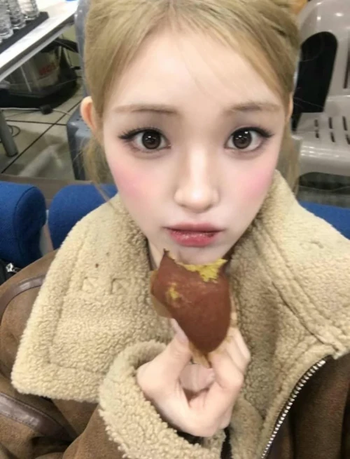 260511-yuha-weverse-update-v0-omsrilw3al0h1.webp