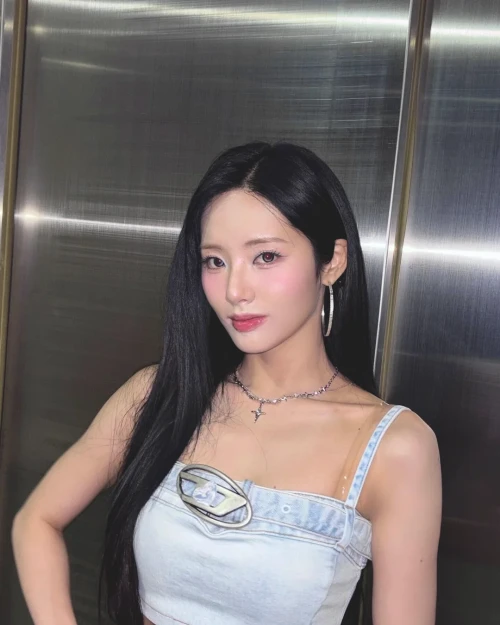 240823-jiwon-v0-0pxo0j8b601h1.webp