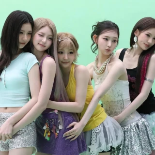 260512-leesol-w-members-2026-kiiikiii-fan-concert-kiiikiii-v0-i1al8pxu4v0h1