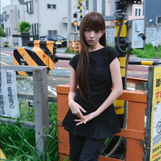 260512-rei-miseki-seoul-26hs-collection-lookbook-2-v0-lti5x5smeq0h1