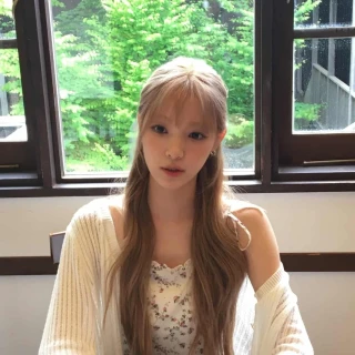 260513-yuha-weverse-update-v0-zzjdn8fsvw0h1