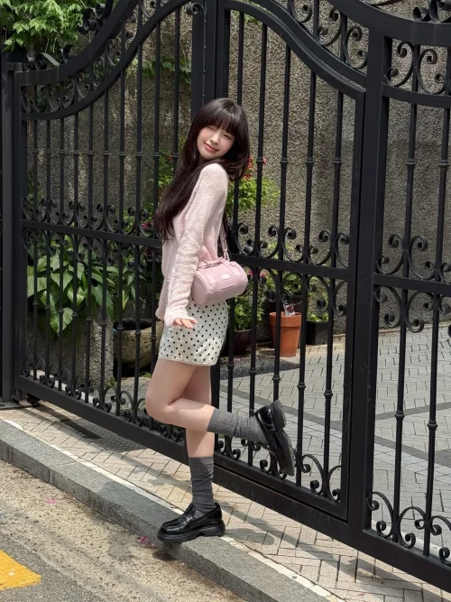 260514-arin-instagram-update-v0-fqzjboj1t21h1.webp