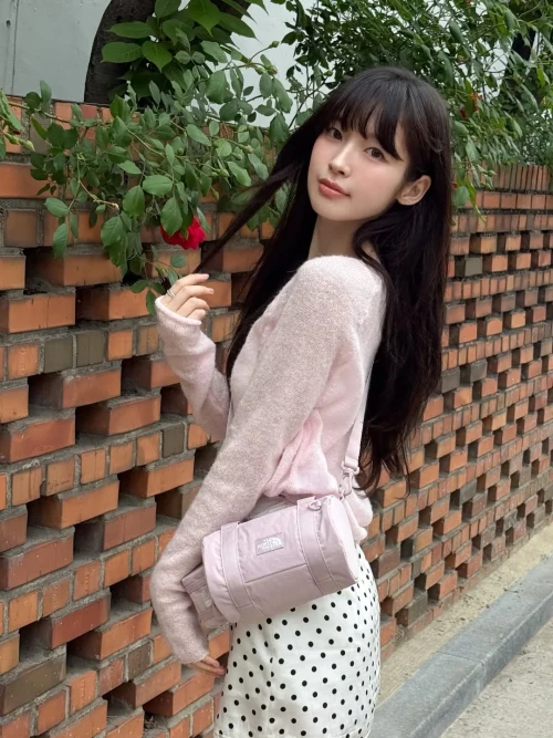 260514-arin-instagram-update-v0-gby88k41t21h1.webp