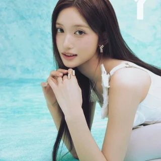 260514-leeseo-y-magazine-x-tasaki-may-2026-issue-digital-v0-vc6gidqlf01h1