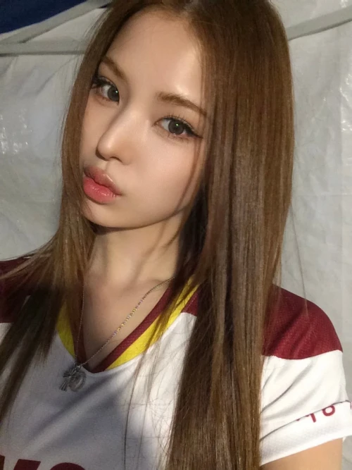 260514-mai-plus-chat-update-v0-qa8hwwyau11h1.webp