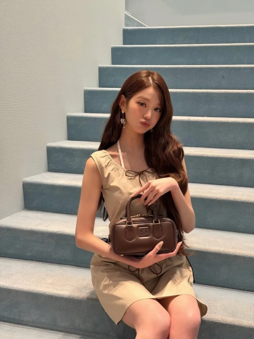 260514-wonyoung-instagram-update-v0-zdvzlk5sl11h1.webp
