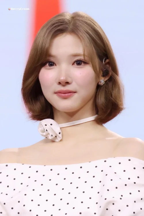 260425-jiwoo-v0-88emz60ax61h1.webp