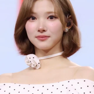 260425-jiwoo-v0-88emz60ax61h1