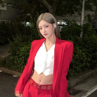 260509-haneul-instagram-photos-v0-ph6b0chn210h1