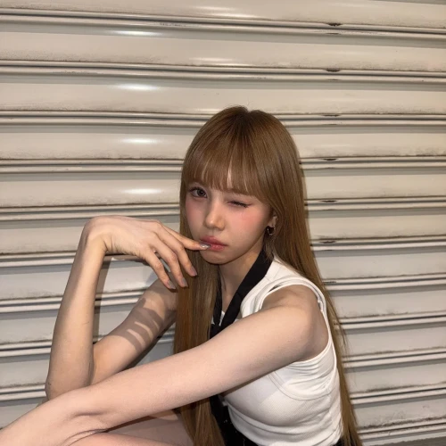 260510-mia-weverse-update-v0-kg7xbakooc0h1.webp