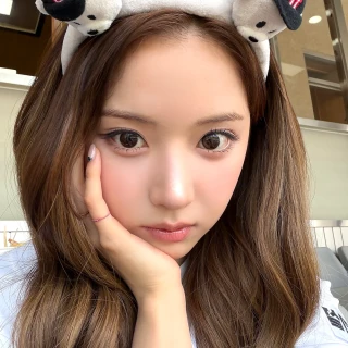 260510-nmixx-twitter-updates-with-jiwoo-2026-kbo-league-v0-dpglwb1a1a0h1