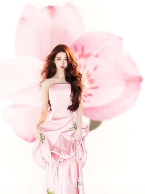 260510-wonyoung-for-grazia-china-v0-rwweu1ydj71h1.webp