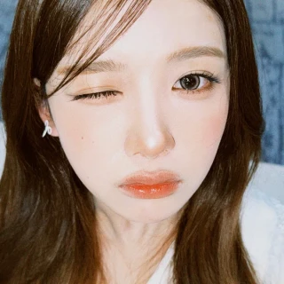 260511-kumi-weverse-update-v0-572x8yunel0h1