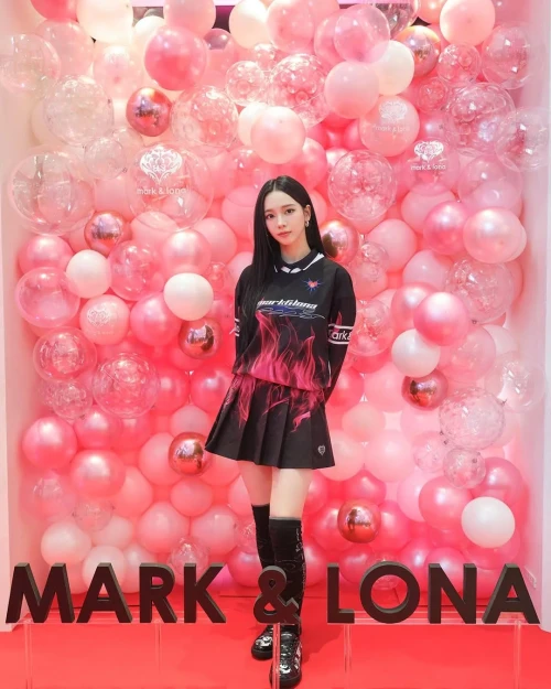 260513-markandlona-instagram-updates-2-karina-is-here-v0-w7q3r8u9qv0h1.webp