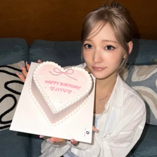 260514-kiiikiii-official-twitter-update-with-jiyu-happy-v0-cnus06b6u31h1