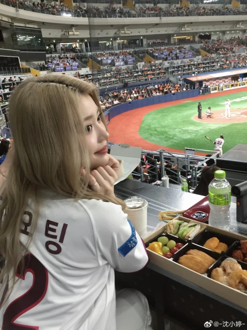 260514-xiaoting-v0-1brw456x1g1h1.webp