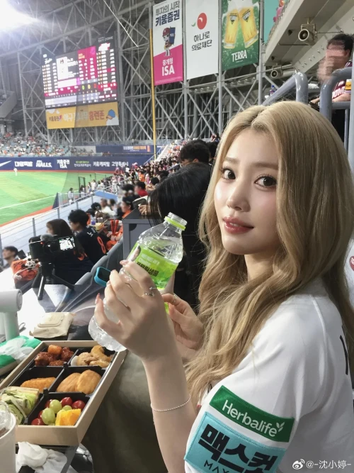 260514-xiaoting-v0-vic3f46x1g1h1.webp
