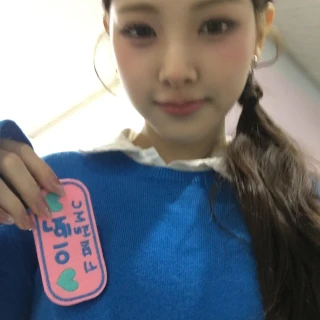 260514-yihyun-weverse-update-v0-h5rghqpgb61h1