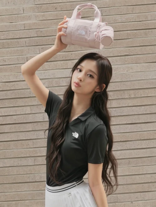 260515-sullyoon-x-the-north-face-v0-ihvevek7x81h1.webp