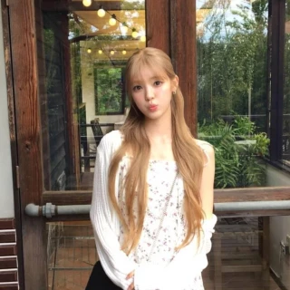 260515-yuha-weverse-update-v0-82fiqsrleb1h1