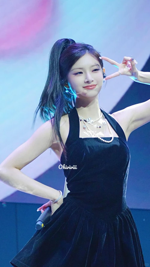 260516-yiren-shenzhen-tour-fanmeet-v0-eqddjbvvqh1h1.webp