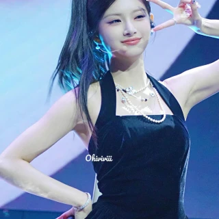 260516-yiren-shenzhen-tour-fanmeet-v0-eqddjbvvqh1h1