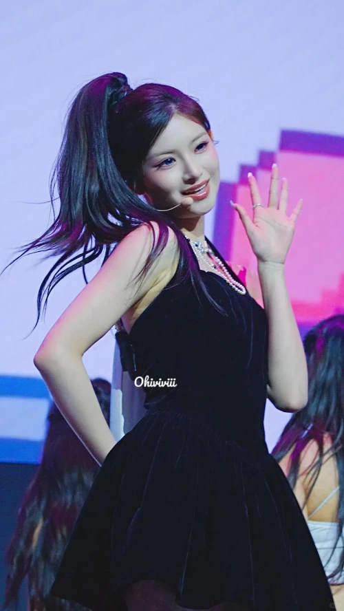 260516-yiren-shenzhen-tour-fanmeet-v0-matgcavvqh1h1.webp