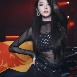 250637-chungha-v0-r78u9w2axi1h1