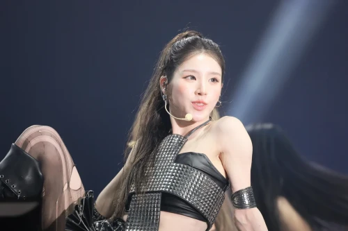 260215-heejin-v0-8fdtl9uaei1h1.webp