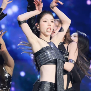 260215-heejin-v0-obp6x4uaei1h1