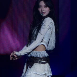 260509-gaeul-v0-9jptl071ta1h1