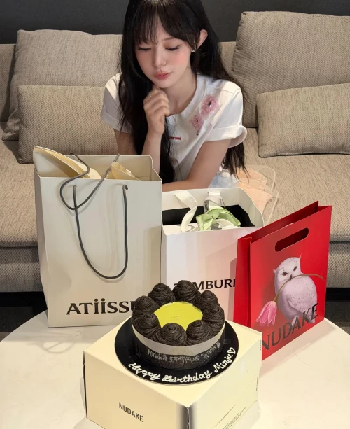 260511-minju-v0-l1r0pwhcpk0h1.webp