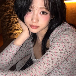 260515-ahyeon-weverse-update-v0-617pdr0hpf1h1