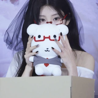 260515-wonhee-v0-85djgb90lf1h1