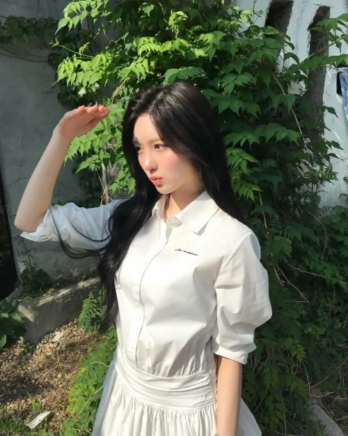 260516-gaeul-instagram-update-v0-s4uhjbkgng1h1.webp