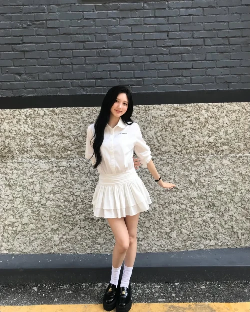 260516-gaeul-instagram-update-v0-y67ofdwgng1h1.webp