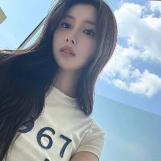 260516-hyewon-instagram-update-v0-lyxwjyw4pi1h1
