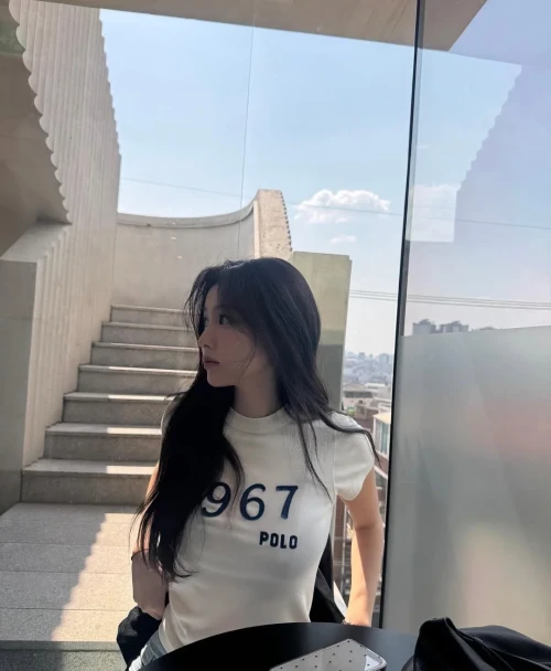 260516-hyewon-instagram-update-v0-qvlfsyw4pi1h1.webp