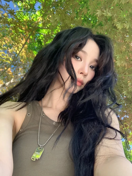 260516-karina-instagram-update-v0-ml3sz8nqbi1h1.webp