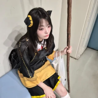 260516-magenta-weverse-post-for-siyeon-day-v0-butmpxb7qg1h1