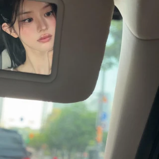 260516-minju-weverse-update-v0-wa2tbrbjbi1h1