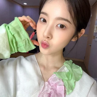 260516-sieun-instagram-story-update-v0-9bd1ka62tk1h1