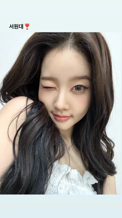 260516-sieun-instagram-story-update-v0-zet5u662tk1h1.webp
