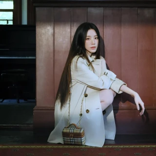 shuhua-for-vogue-taiwan-e-cover-may-2026-issue-v0-broq59robb1h1
