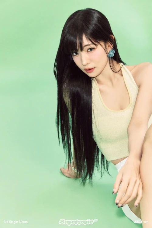 240730-chaeyoung-v0-rynwuibpab1h1.webp